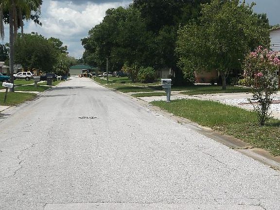 4th image of 6411 Wilshire Dr