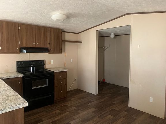 4th image of 2187 Highway 425 N #32