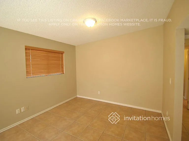 705 N Pine St — Photo 3