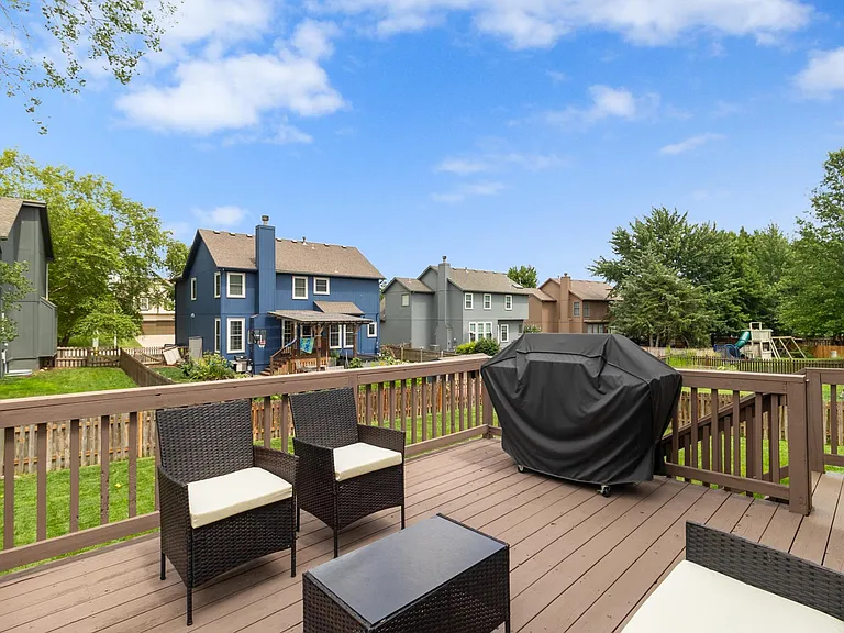 14070 W 148th St — Photo 32