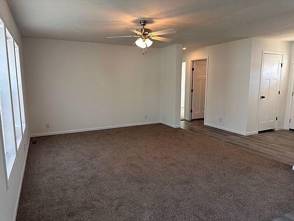 4th image of 1891 Evergreen Ln #126