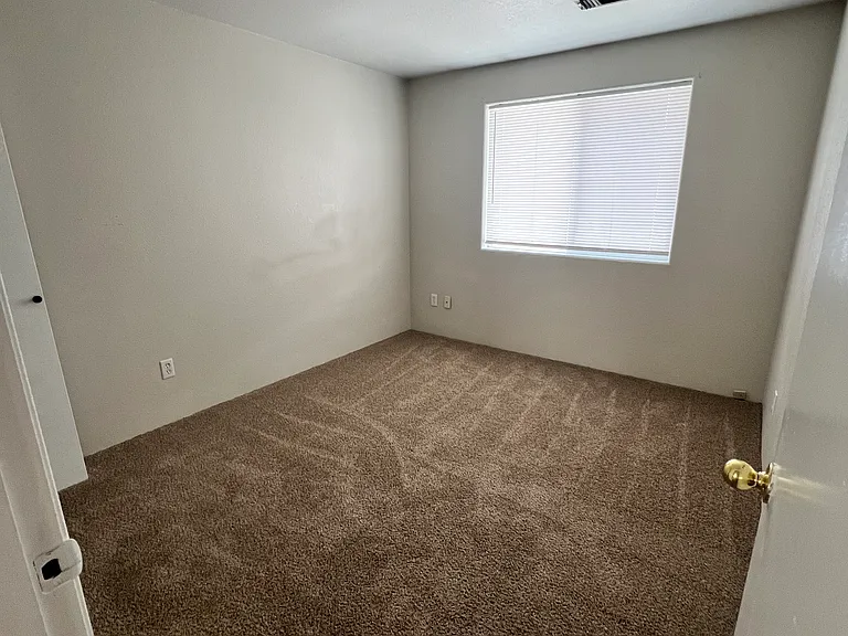 Mountain View Dr — Photo 8