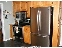 3rd image of 154 Irene Dr
