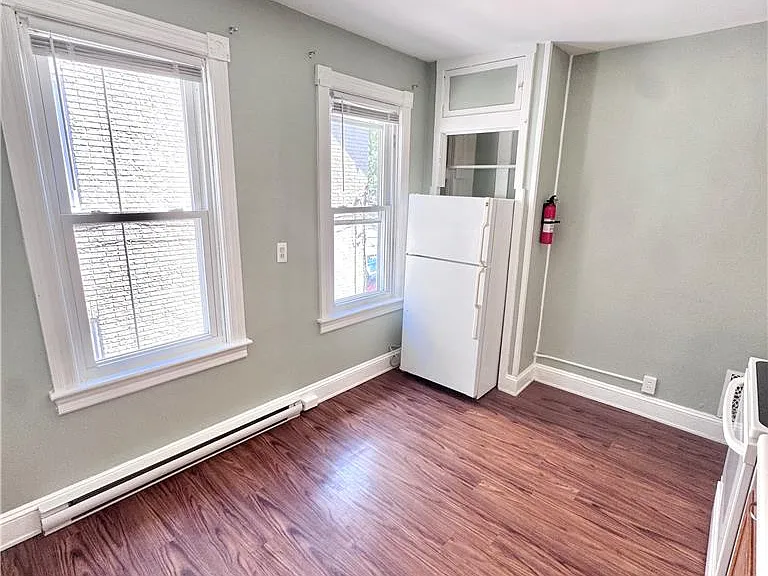 229 E Union Blvd #2 — Photo 14