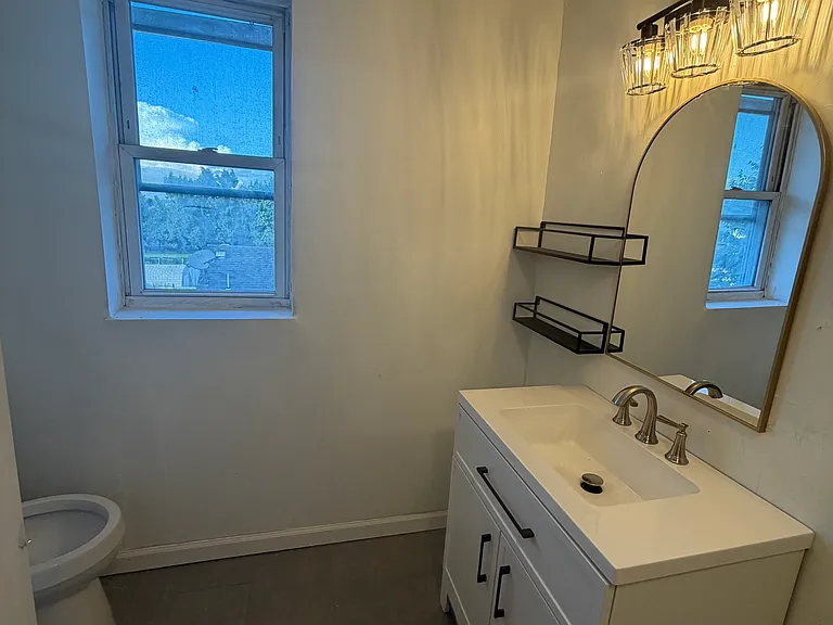 37 S Grant St #2 — Photo 7