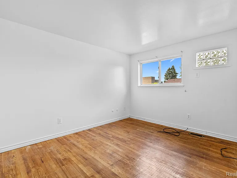 534 Saint Maron Pl #107 — Photo 8