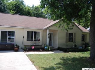 13930 Hurstland Dr, Huntsville, AL 35803