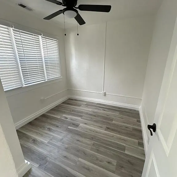 2102 Jefferson Ave — Photo 24