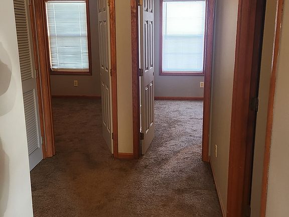 4th image of 113 Edward Ct APT 1