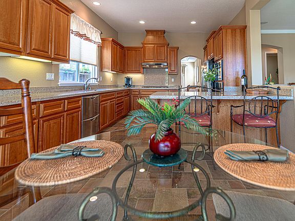 4th image of 7541 Walnut Orchard Way