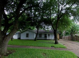 1219 Park Ln, Texas City, TX 77590