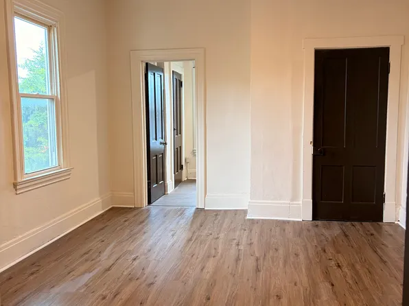 626 Walnut St #2, Irwin, PA 15642