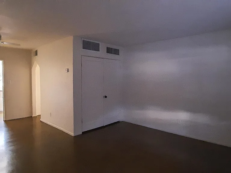 526 W Roosevelt St #10 — Photo 7