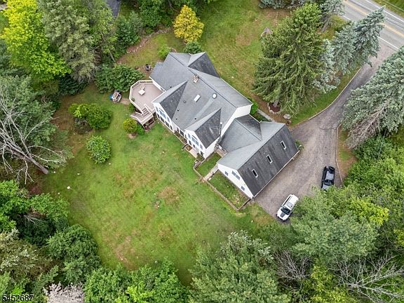 2nd image of 251 W Mountain Rd