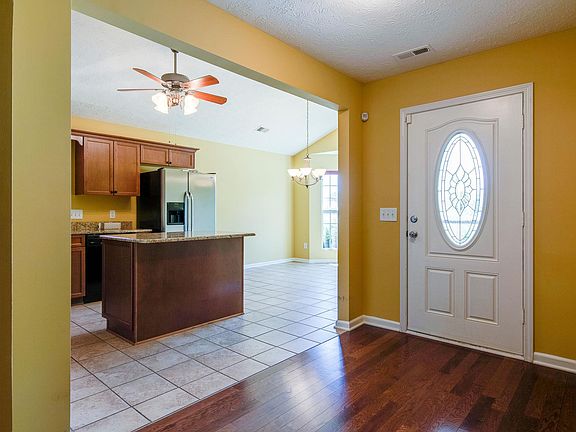 5th image of 101 Bassett Hall Ct