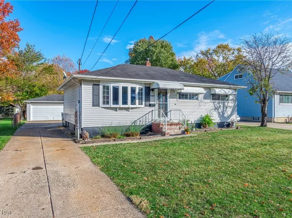 6409 Emory Dr, Brookpark, OH 44142