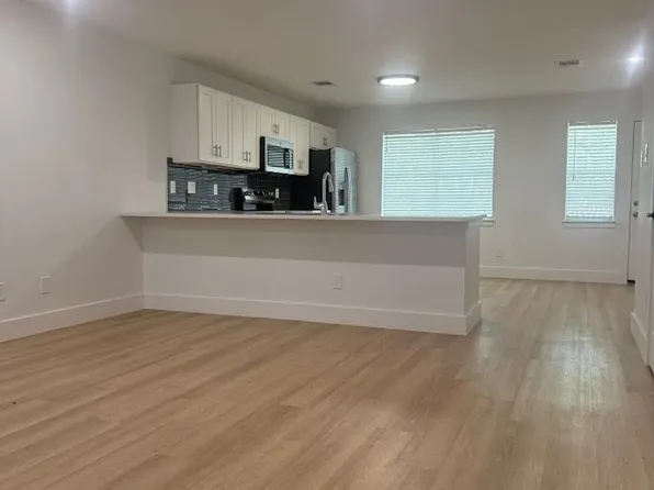 1818 River Crossing Cir APT D, Austin, TX 78741