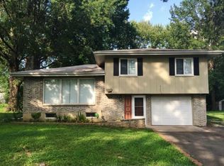 1915 N 75th Dr, Kansas City, KS 66112