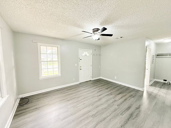 2nd image of 820 W Jordan St