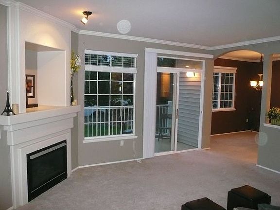 3rd image of 25235 SE Klahanie Blvd APT D203