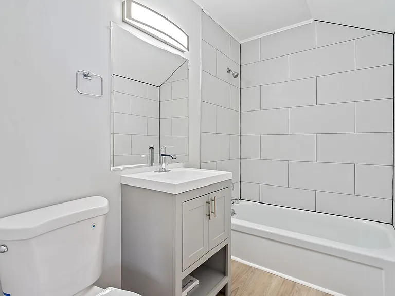 110 Butler St — Photo 5