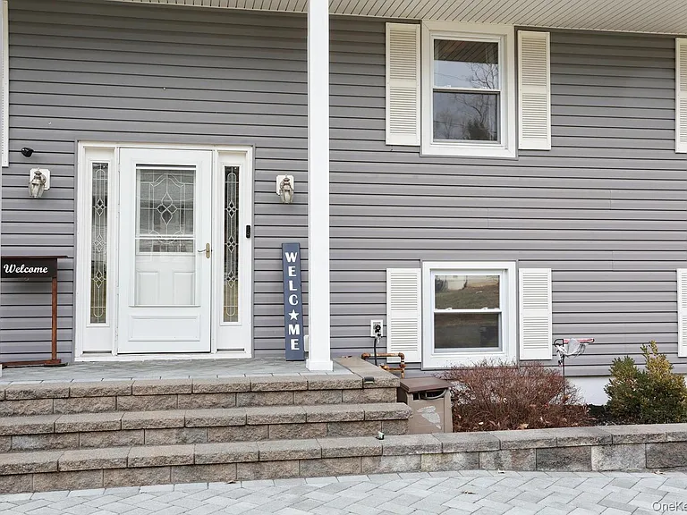 6 Hemlock Ln — Photo 3