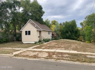 613 W Maple St, Sisseton, SD 57262