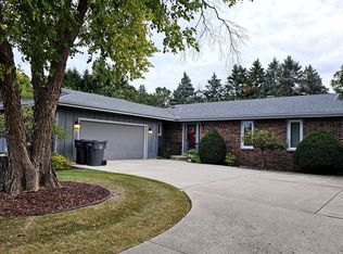 6113 Independence Rd, Mount Pleasant, WI 53406