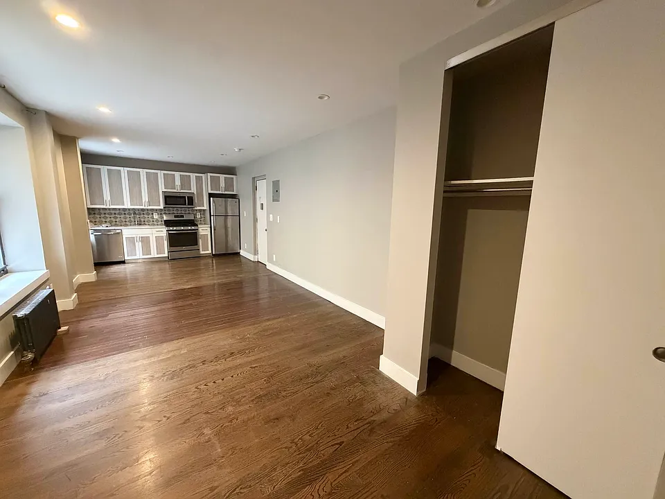 101 Woodruff Ave #1F