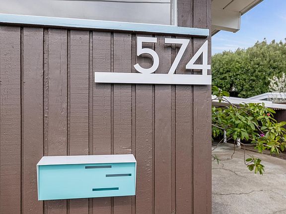 5th image of 574 Woodbine Drive