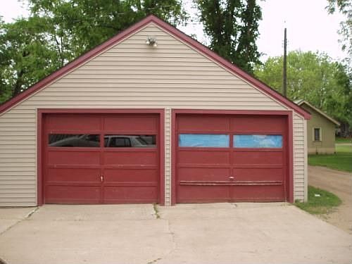 GARAGE