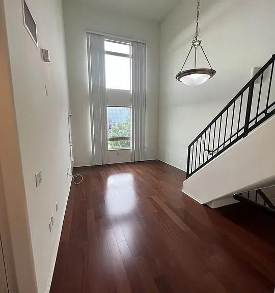 100 S Alameda St #464 — Photo 8