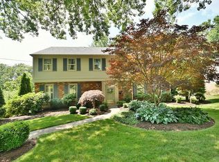 2658 Cedarvue Dr, Pittsburgh, PA 15241