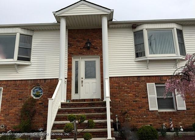 1st image of 199 Petrus Ave