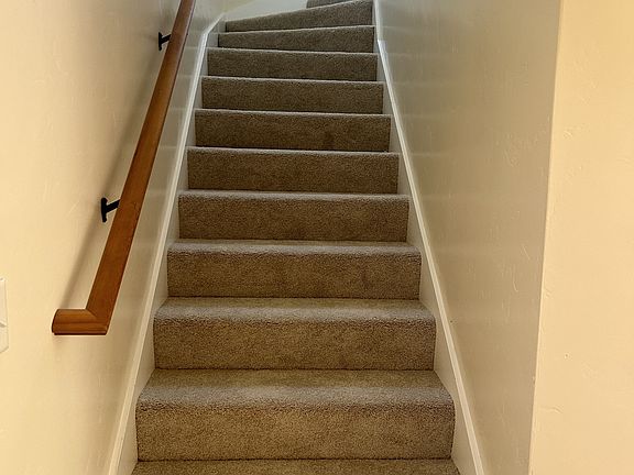 4th image of 108 Myrtle St