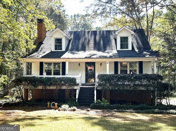 104 Spring Valley Dr, Lagrange, GA 30240
