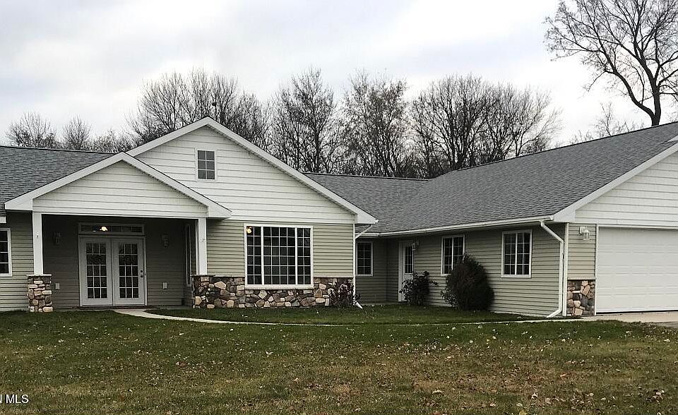 1st image of 1832 Aspen Dr