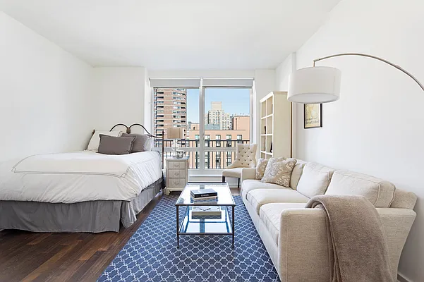 Rented by Compass | media 15