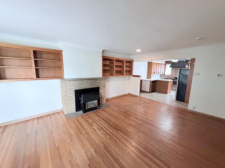 6109 Penn Ave S — Photo 3