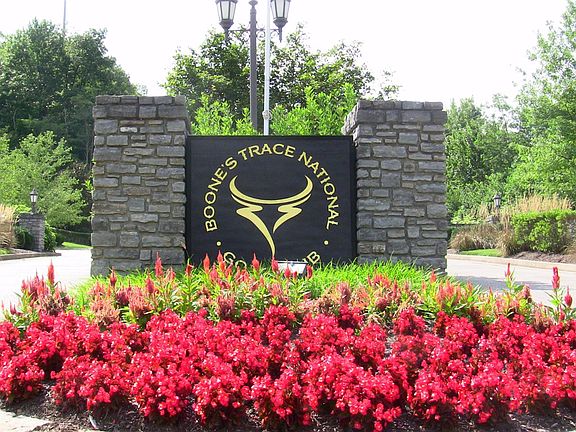 5th image of 275 Avawam Dr