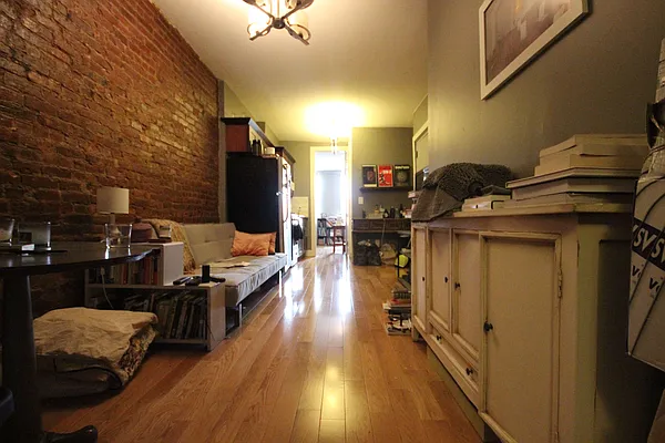 Rented by Nooklyn NYC LLC | media 19