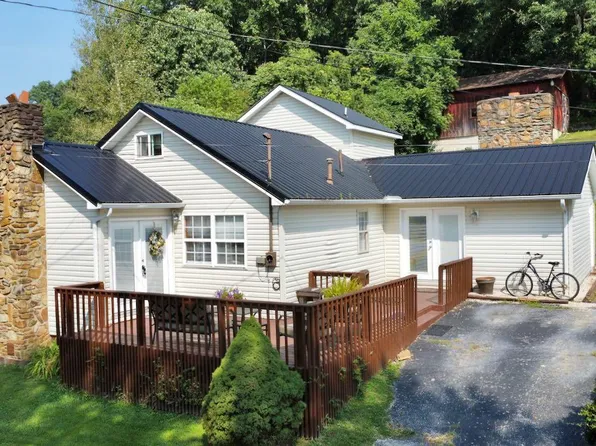 1135 N Tolliver Rd, Morehead, KY 40351