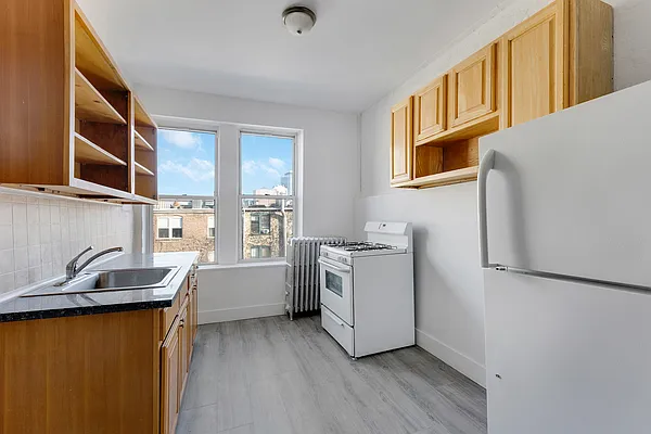 Rented by Compass | media 2