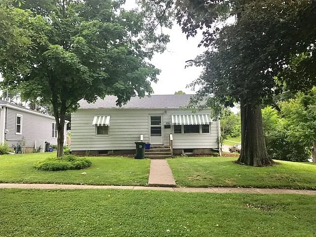1220 Marcy St photo 1