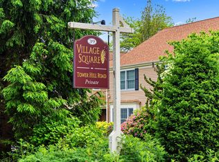 39 Tower Hill Rd APT 1C, Osterville, MA 02655