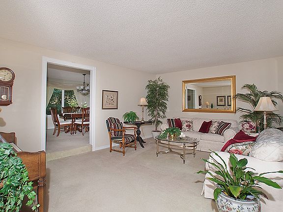 5th image of 4210 Highline Dr SE