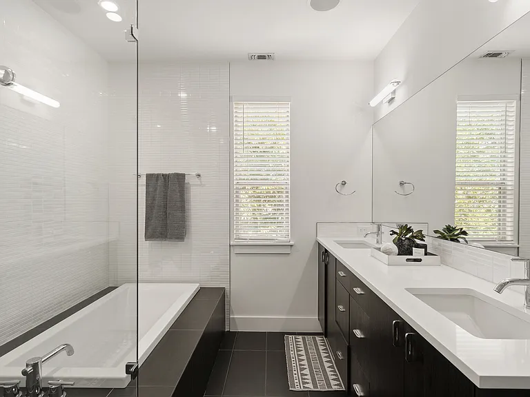 2105 Goodrich Ave — Photo 23