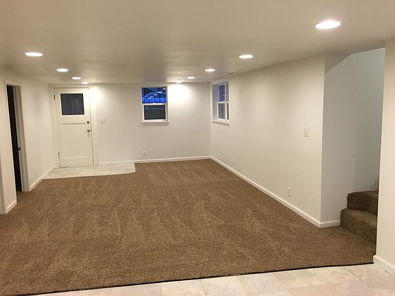 3rd image of 1138 1/2 Terry Ave