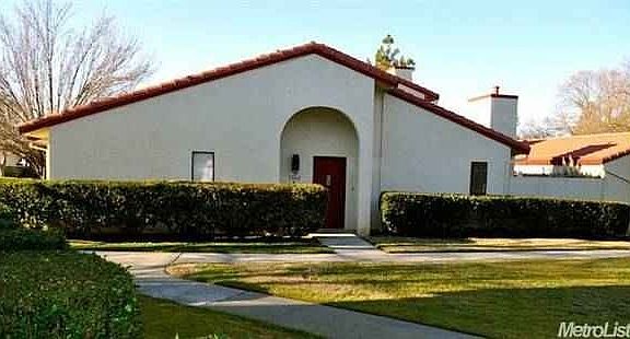 5th image of 5042 Glide Dr APT 4
