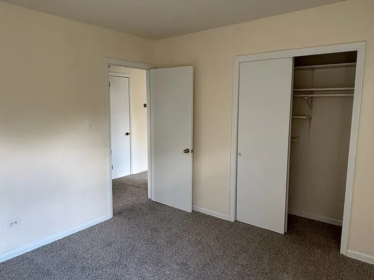 245 W Terra Cotta Ave #8 — Photo 3